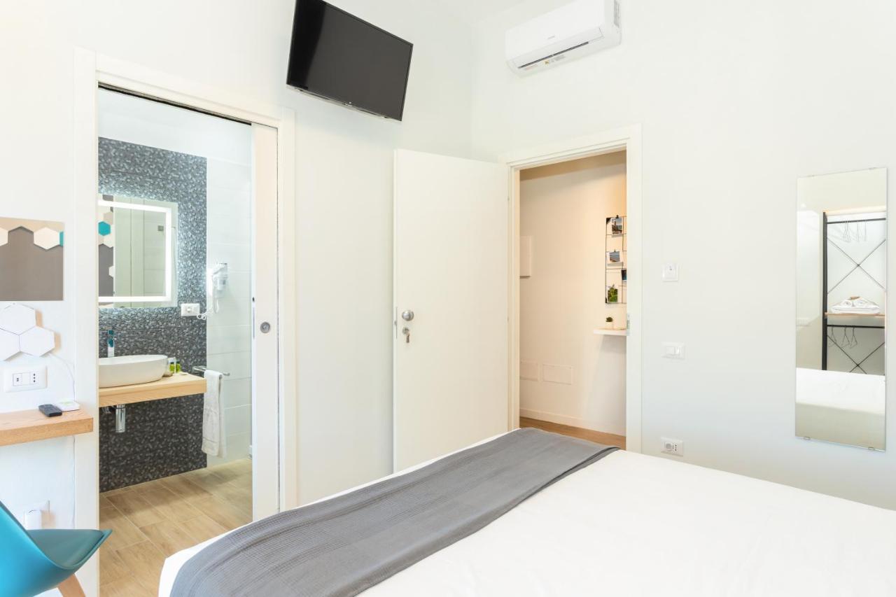 Domus Laetitiae Rooms & Apartments Quartu Sant'Elena Luaran gambar