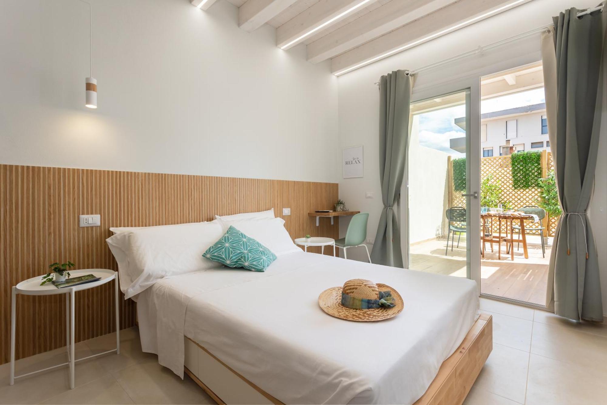 Domus Laetitiae Rooms & Apartments Quartu Sant'Elena Luaran gambar